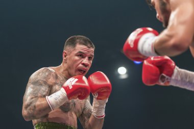 Anthony yiğit (Swe) vs Armando Robles (Mex) arasında sup içinde maç