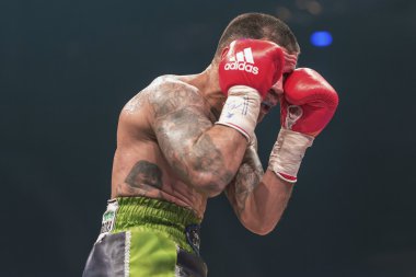 Anthony yiğit (Swe) vs Armando Robles (Mex) arasında sup içinde maç