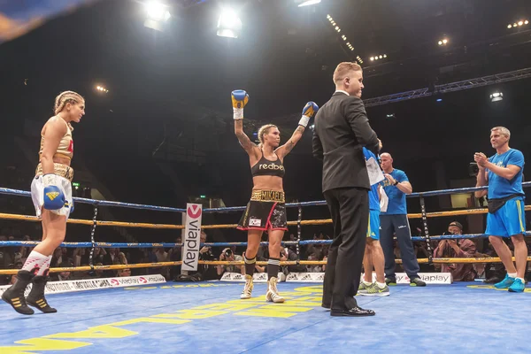 Apresentação da luta pelo título da WBC entre Mikaela Lauren (SWE) vs — Fotografia de Stock