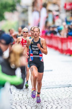 Emma pallant bir grup önde gelen cobblesto İngiltere