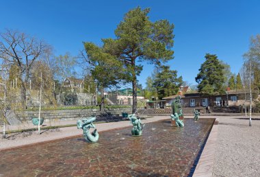 Millesgarden heykeltraş C girişinde, ünlü heykeller