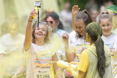 selfies tantolunden içinde çalıştırmak stockholm renk alarak kızlar