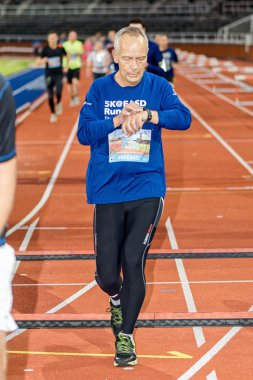 Man finish the event 5K EASD Run Walk to change diabetes at Stoc