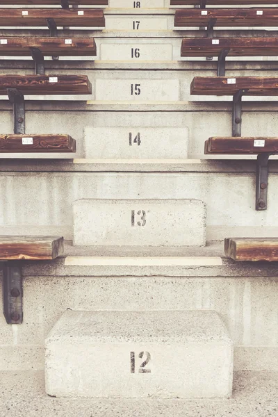 Schody na trybuny na arenie z numerami — Zdjęcie stockowe