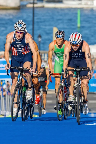 Hunter Kemper and Lussi from the USA at the Men's ITU World Tria — Stock Photo, Image