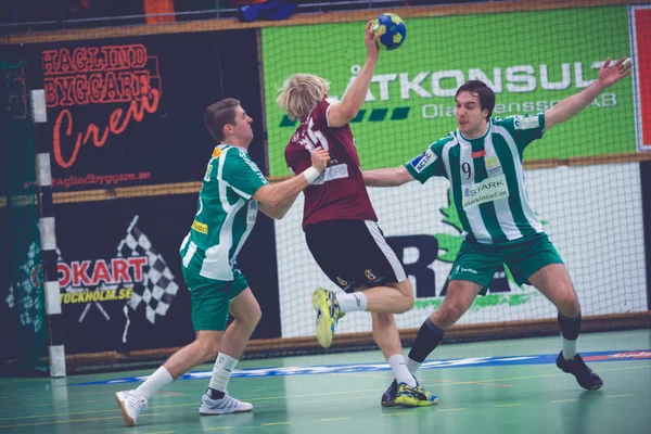 Alfred Jonsson shooting at the Handball game between Hammarby vs — Stock Photo, Image