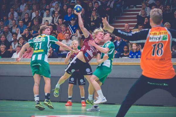 Robin Hallberg attacked when shooting at the Handball game betwe — ストック写真