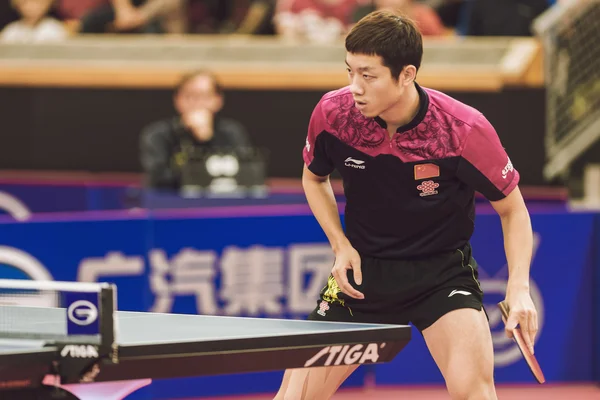 Match between Kristian Karlsson and Xu Xin at the table tennis t — стокове фото