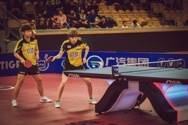 Ye, Yihan (SIN) ve Meng (CHI) arasındaki son karşılaşma)