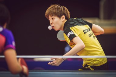 Ye, Yihan (SIN) ve Meng (CHI) arasındaki son karşılaşma)