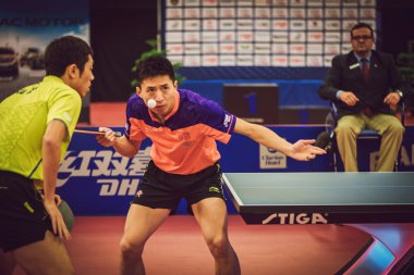 Zhendong, Jike (Chi) ve Bo, Xin arasında çift final maçı (