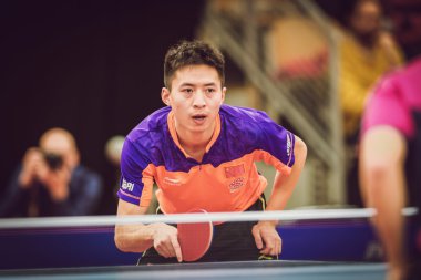 Zhendong, Jike (Chi) ve Bo, Xin arasında çift final maçı (