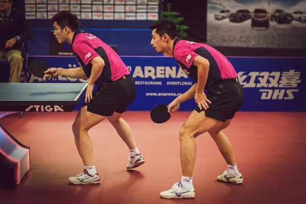 Zhendong, Jike (Chi) ve Bo, Xin arasında çift final maçı (