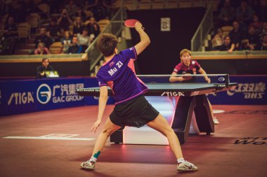 Masa tenisinde Mu Zi (CHI) ve Zhu Yuling (CHI) finalleri