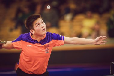 Fan Zhendong (CHI) ve Xu Xin (CHI) arasındaki masa tenisi finalleri) 