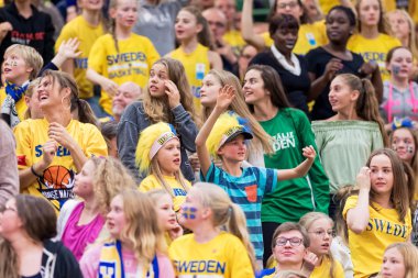 Swedish fans at the Women European Basketball Qualifier game bet