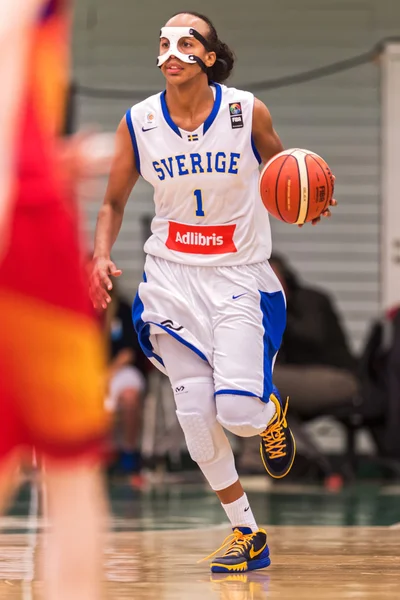 Fariha Abdi no Qualificador Europeu de Basquetebol Feminino — Fotografia de Stock