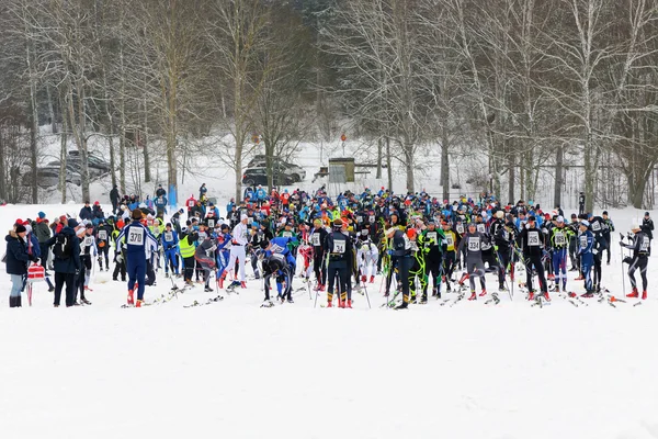 The start of the Ski Marathon in cross country in classic style — Stock Photo, Image