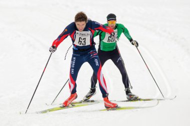Kazanan Elis Weslien Claes Theander Kayak Marath, önünde