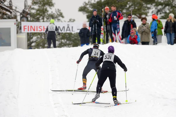 The climb to the finnish line at the Ski Marathon — Stock Photo, Image