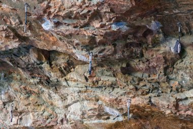 Askıları ile tırmanma kaya