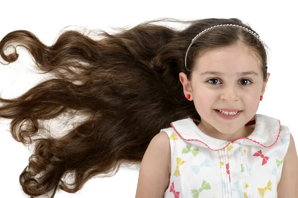 Menina sorridente bonita com cabelo bonito — Fotografia de Stock