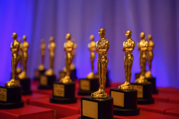 Elegantes premios de oro — Foto de Stock