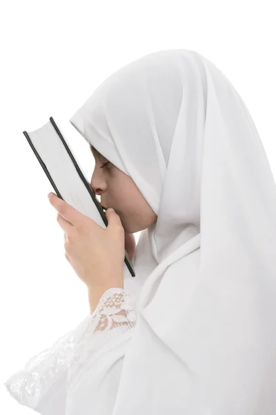 Junges muslimisches Mädchen — Stockfoto