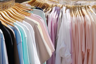 pastel renkli ilkbahar yaz modası