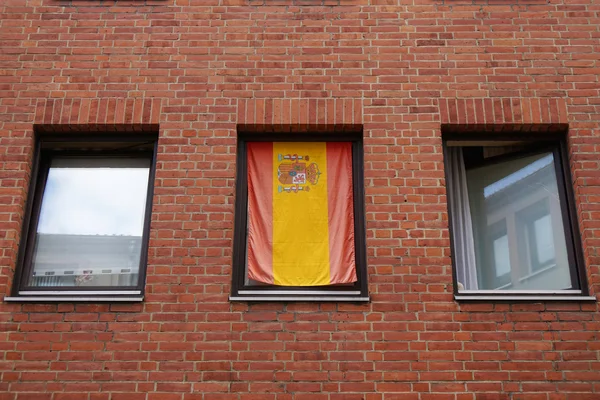 Bandera de España en ventana —  Fotos de Stock