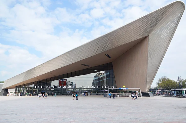 La nuova stazione ferroviaria Rotterdam Centraal — Foto Stock