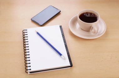 ileti örneği telefonu ve fincan kahve Resepsiyon