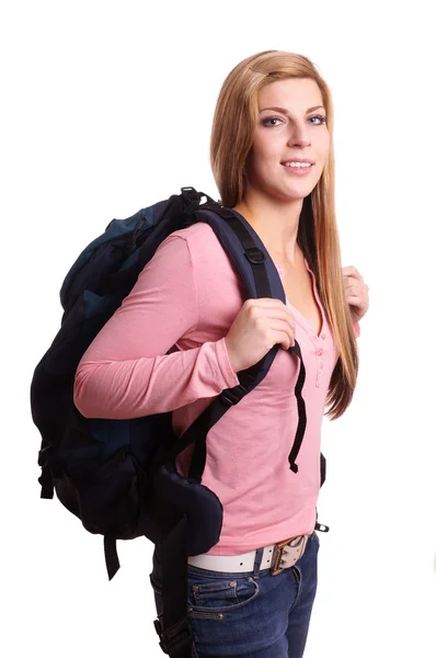 背着背包的年轻女人 — 图库照片