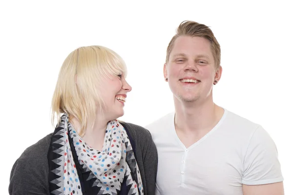 Молода пара сміятися — стокове фото