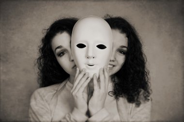 iki yüzlü kadın manik depresyon kavramı