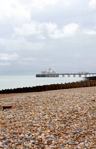 Eastbourne Przyjemności Molo Otwarty 1870 Roku Nad Spokojnym Morzem Wschodnim — Zdjęcie stockowe