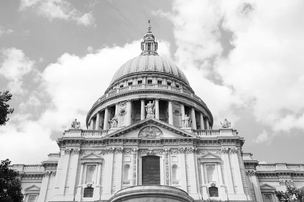 South facade of St Paul's Cathedral — Stock Photo, Image