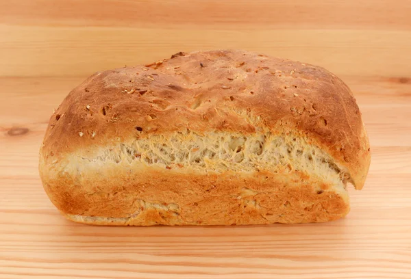Freshly baked loaf of crusty bread — Stock Photo, Image