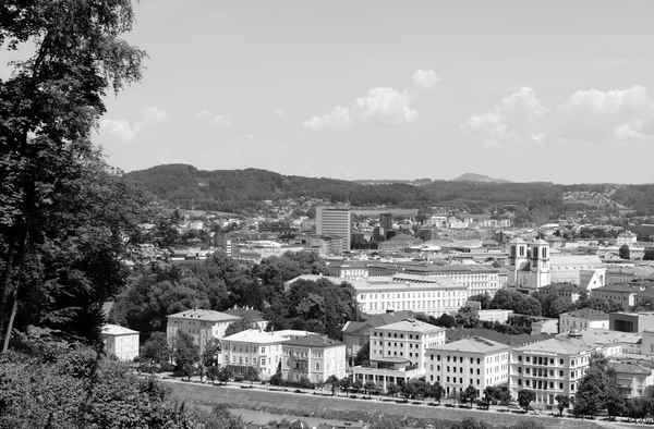 Pohled přes Salzburg město v Evropě — Stock fotografie