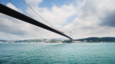 Boğaz 'dan Boğaz Köprüsü' ne muhteşem bir manzara.