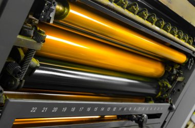 Yazdırma makinesindeki yazıcıları yazdır