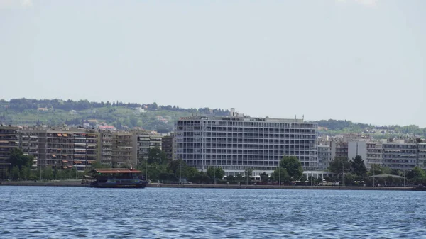 Oude Toeristische Boot Bij Thessaloniki Tour Griekenland Met Uitzicht Promenade — Stockfoto