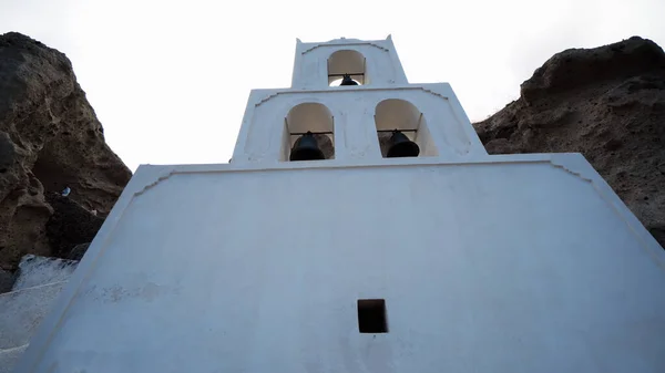 Capela Greco Ortodoxa Ágios Nikolaos Localizada Borda Caldeira Vulcânica Ilha — Fotografia de Stock