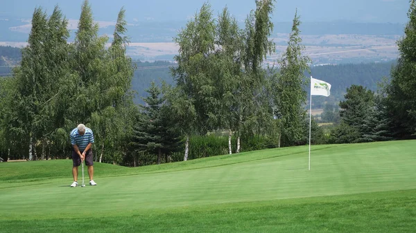 Bansko Болгарія Sep 2019 Man Playing Golf Полі Гольфу — стокове фото