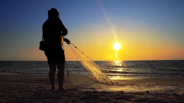 Silhouette Fishermen Using Fishing Nets Fishing Nets Morning Sunrise Cinematic — Stock Photo, Image