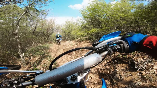 Man Extreme Sport Riding Touring Enduro Motorcycle Dirt Field — Stock Photo, Image