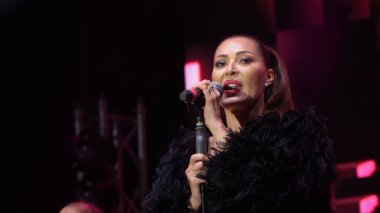 Bansko, Bulgaristan - 08 Sep, 2019: Sırp ünlü şarkıcı Ceca Raznatoviç Bulgaristan 'ın Bansko kentinde bir konser veriyor
