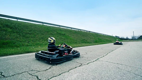 Karting Αγωνιστικά Γύρω Από Την Πίστα — Φωτογραφία Αρχείου