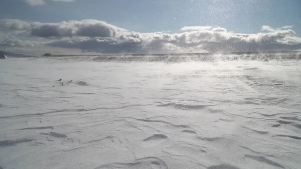 Snowdrift Skulpterad Vinddrivna Iskristaller — Stockfoto