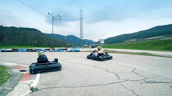 Kart Auf Rennkurs — Stockfoto